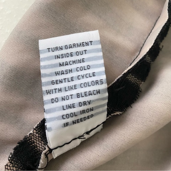 Striped Lace Sleeveless Tumpet Gown - Picture 13 of 13